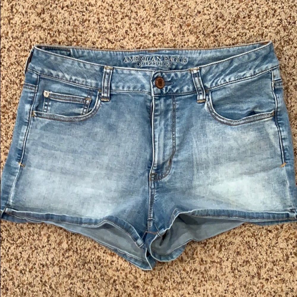 American Eagle Shorts: Super Super Stretch